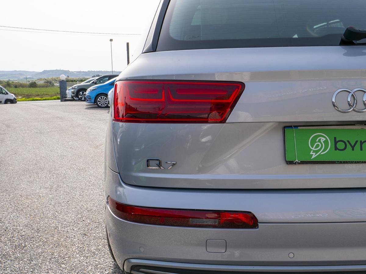 audi-q7-2016-hibrido-a-diesel-2967cc