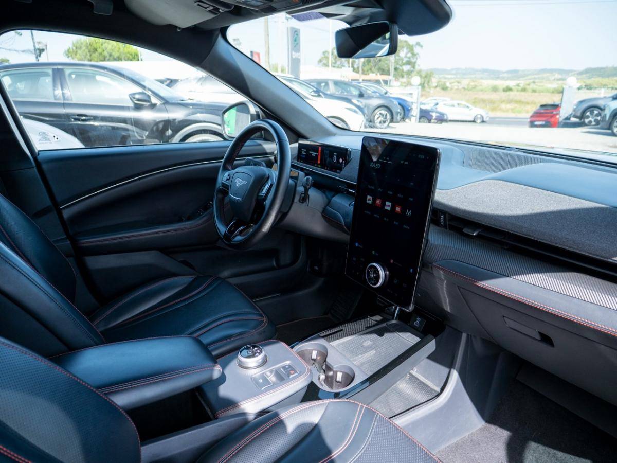 ford-mustang-mach-e-2023-eletrico-0cc