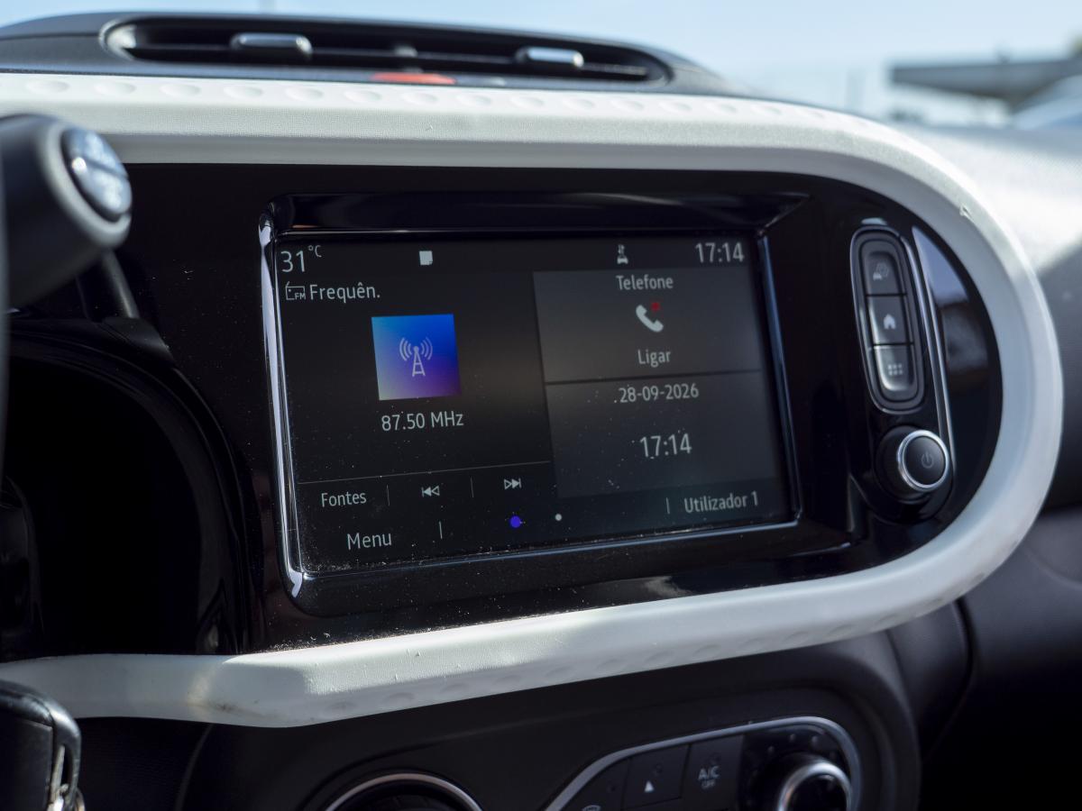 renault-twingo-2022-eletrico-0cc