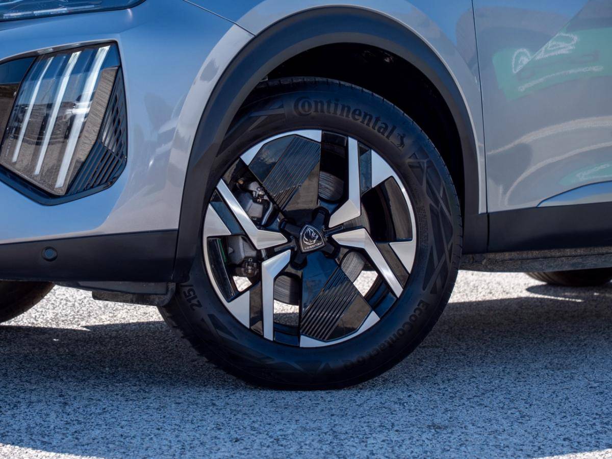 peugeot-e-2008-2025-eletrico-0cc