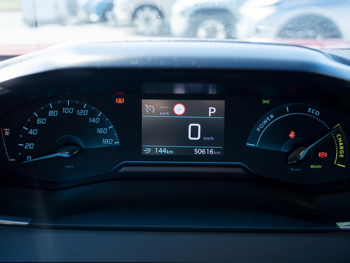 peugeot-e-2008-2021-eletrico-0cc