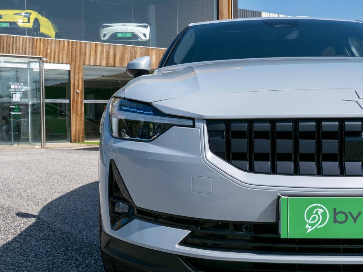 polestar-2-2023-eletrico-0cc