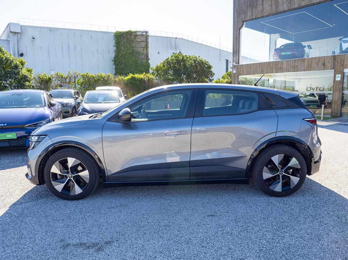 renault-megane-e-tech-2022-eletrico-0cc
