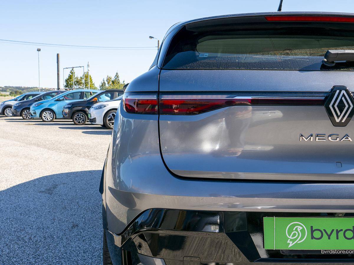 renault-megane-e-tech-2022-eletrico-0cc