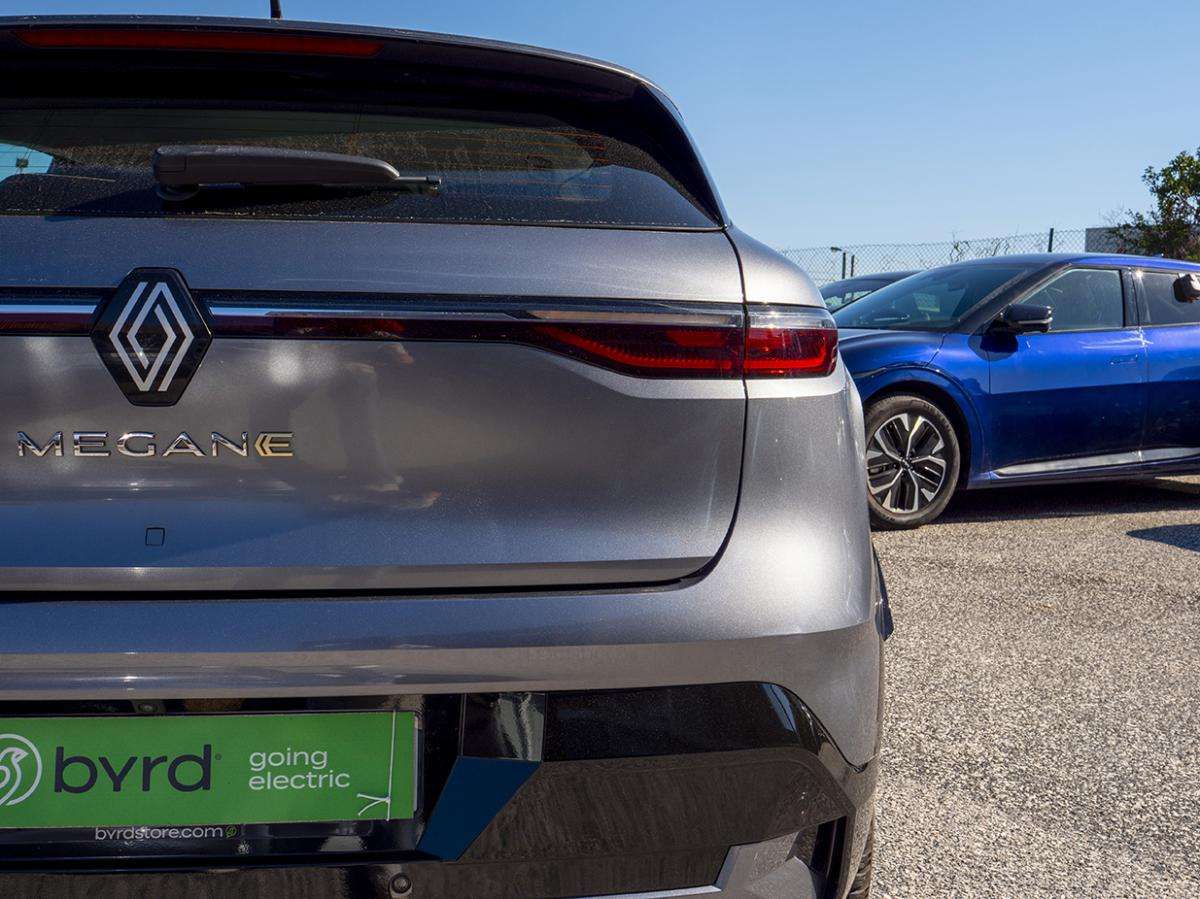 renault-megane-e-tech-2022-eletrico-0cc
