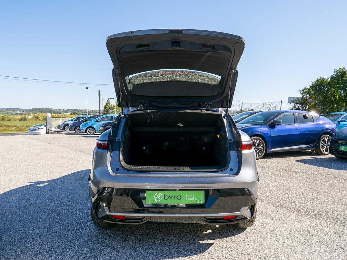 renault-megane-e-tech-2022-eletrico-0cc