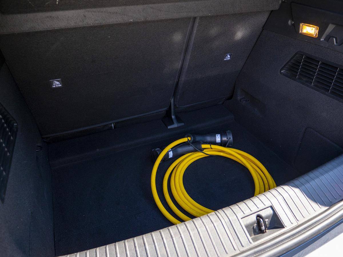 renault-megane-e-tech-2022-eletrico-0cc