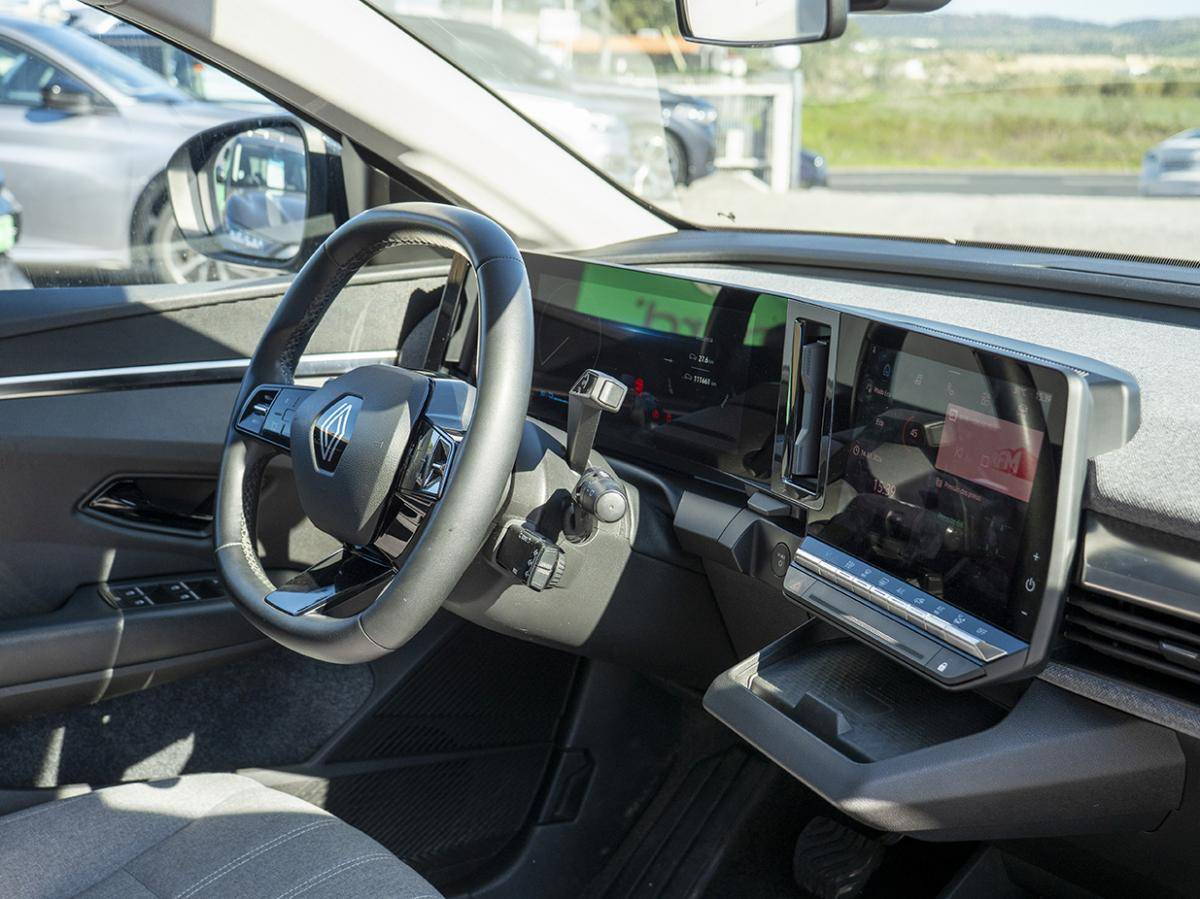 renault-megane-e-tech-2022-eletrico-0cc