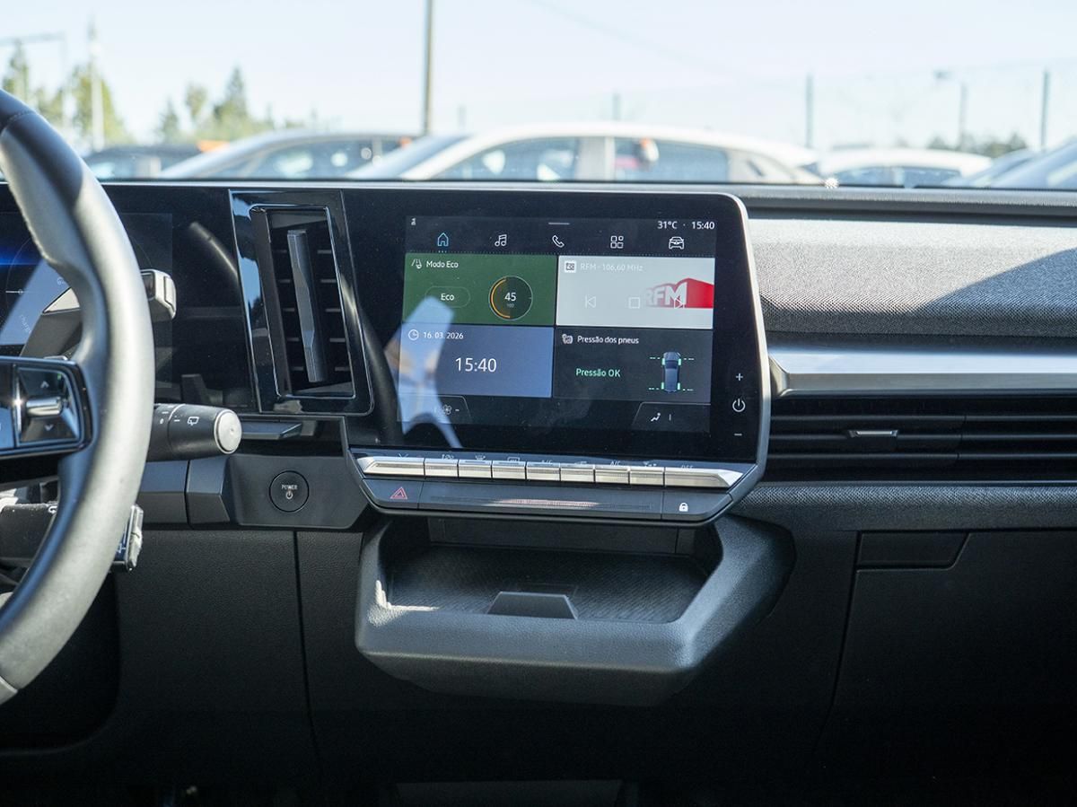 renault-megane-e-tech-2022-eletrico-0cc