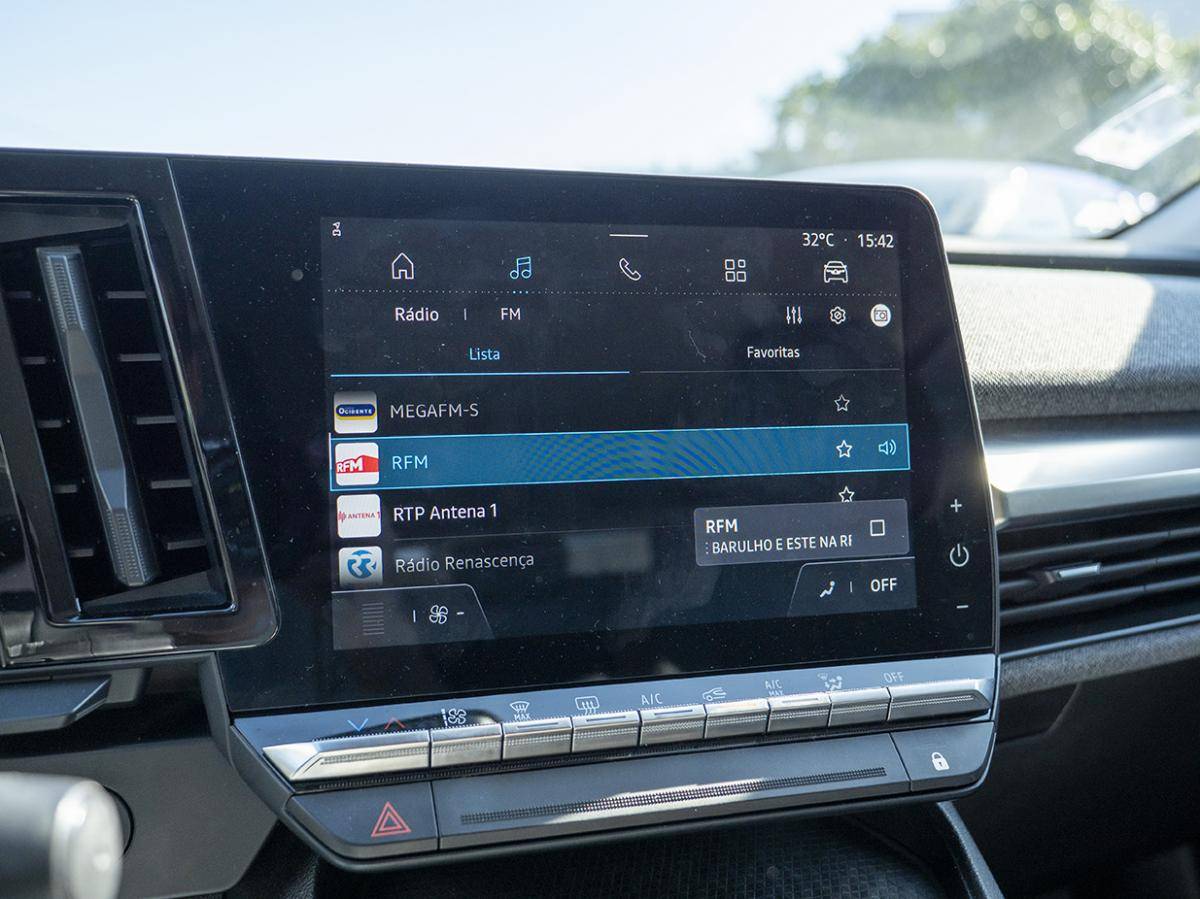 renault-megane-e-tech-2022-eletrico-0cc