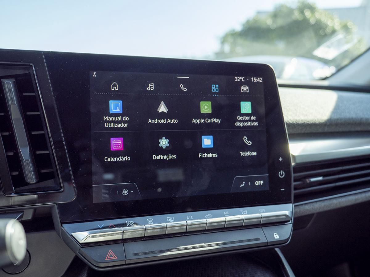 renault-megane-e-tech-2022-eletrico-0cc