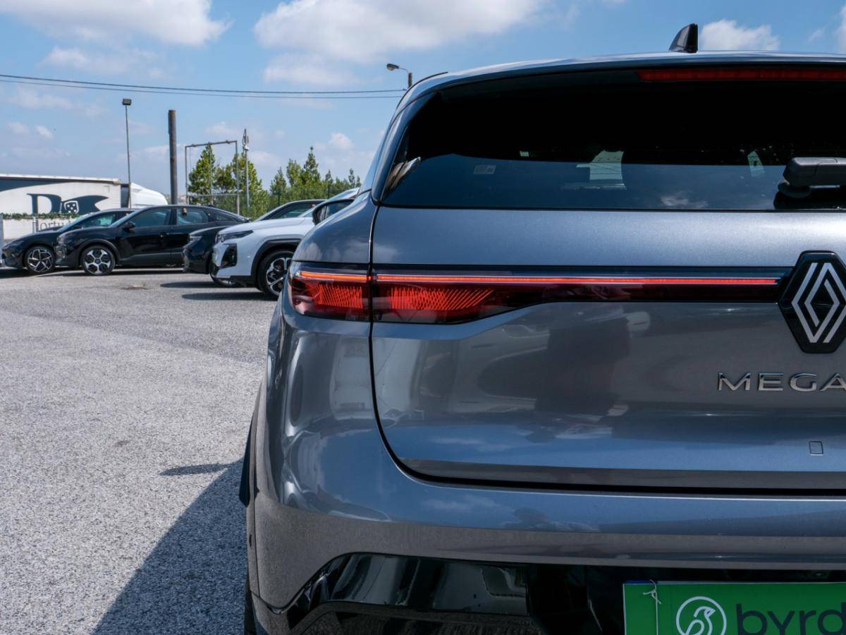 renault-megane-e-tech-2024-eletrico-0cc