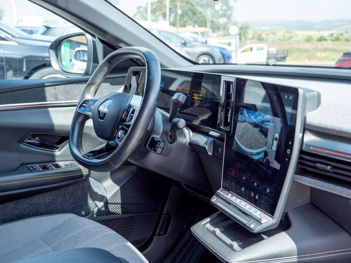 renault-megane-e-tech-2024-eletrico-0cc