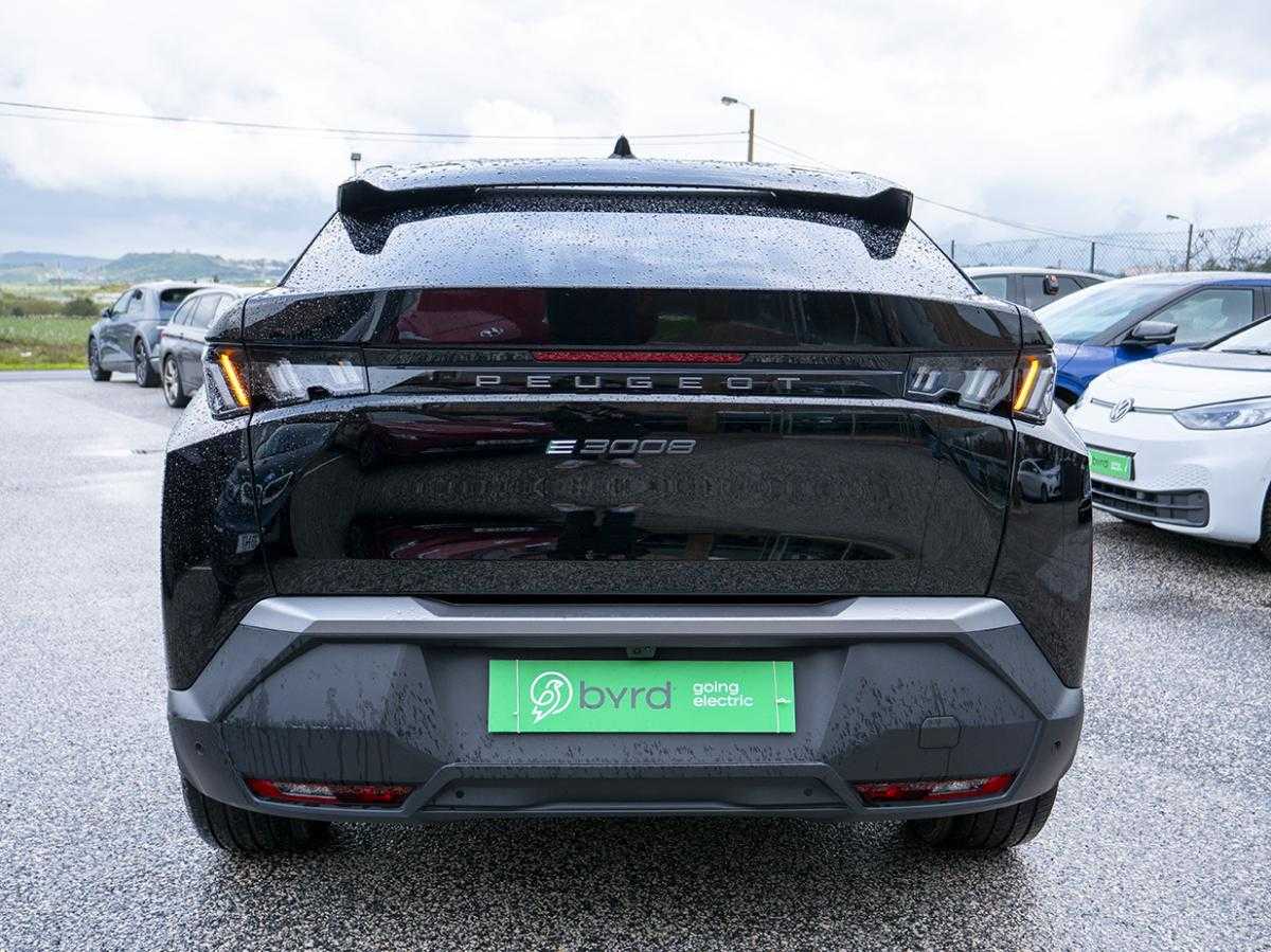 peugeot-e-3008-2024-eletrico-0cc