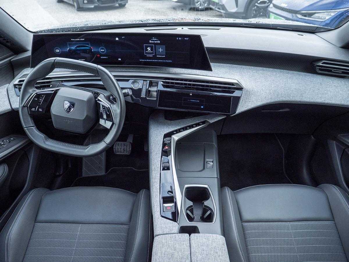peugeot-e-3008-2024-eletrico-0cc