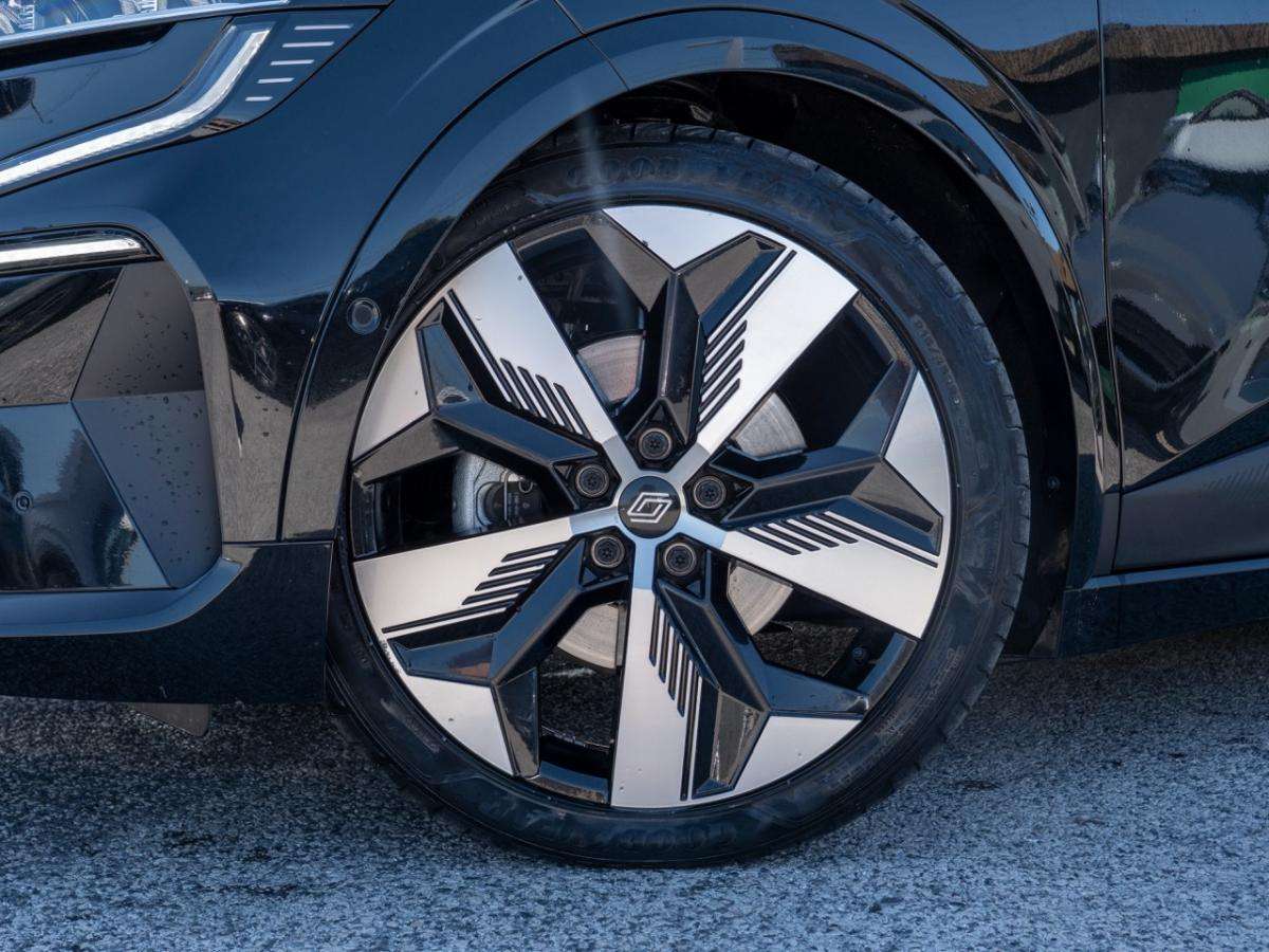renault-megane-e-tech-2025-eletrico-0cc