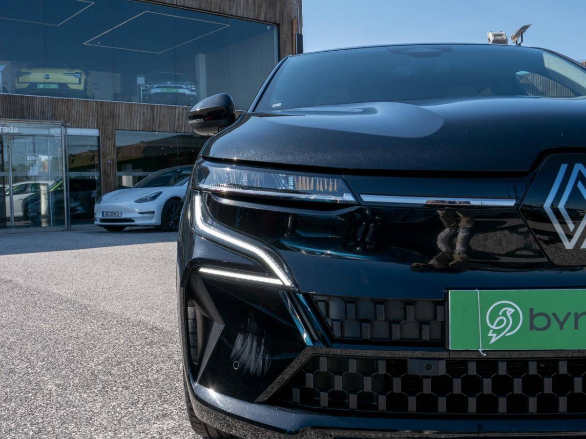 renault-megane-e-tech-2025-eletrico-0cc