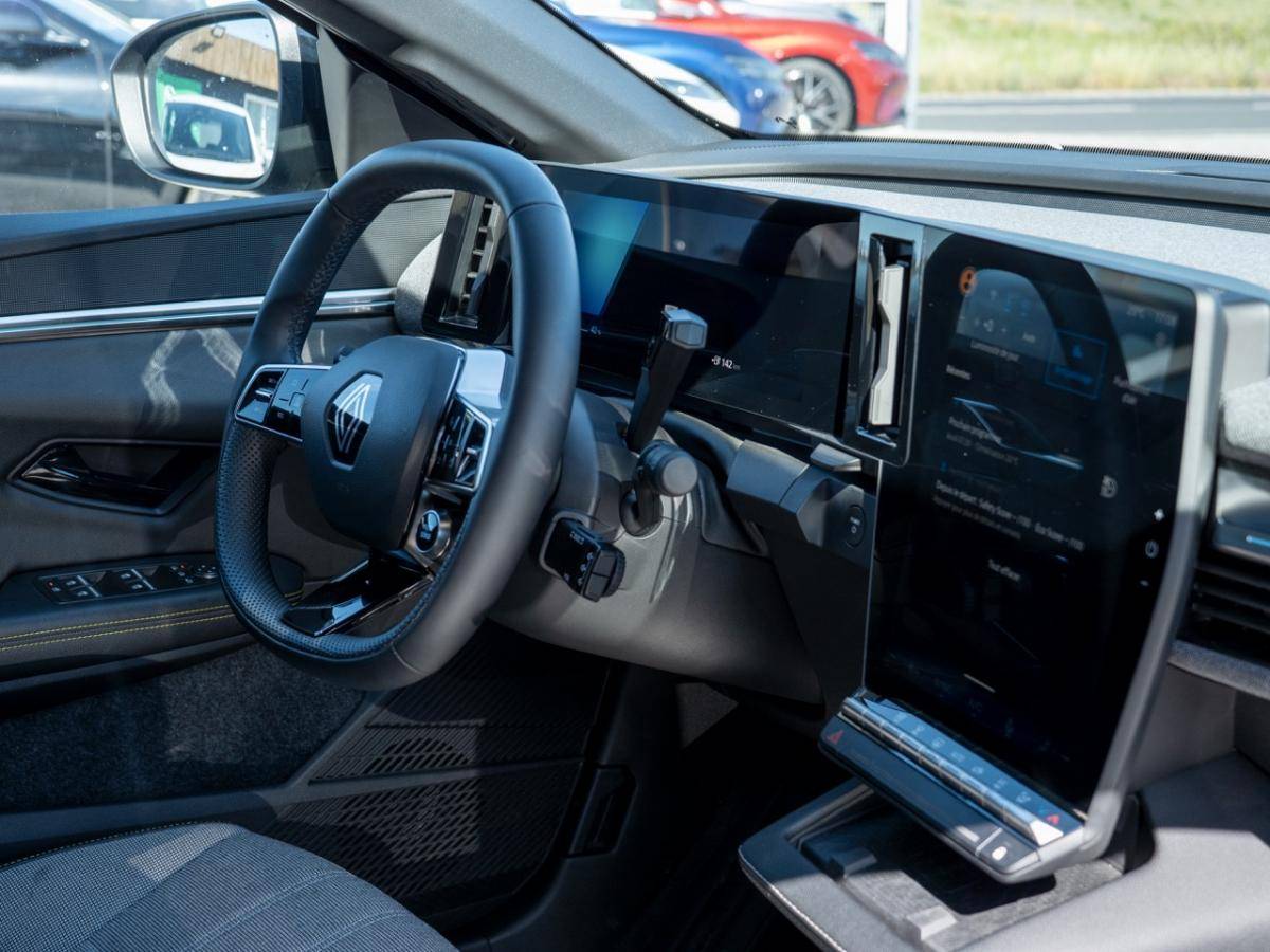 renault-megane-e-tech-2025-eletrico-0cc