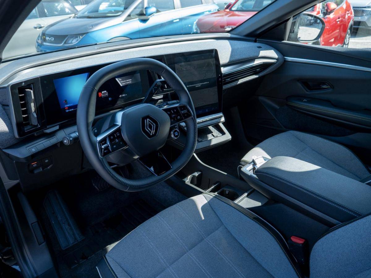 renault-megane-e-tech-2025-eletrico-0cc
