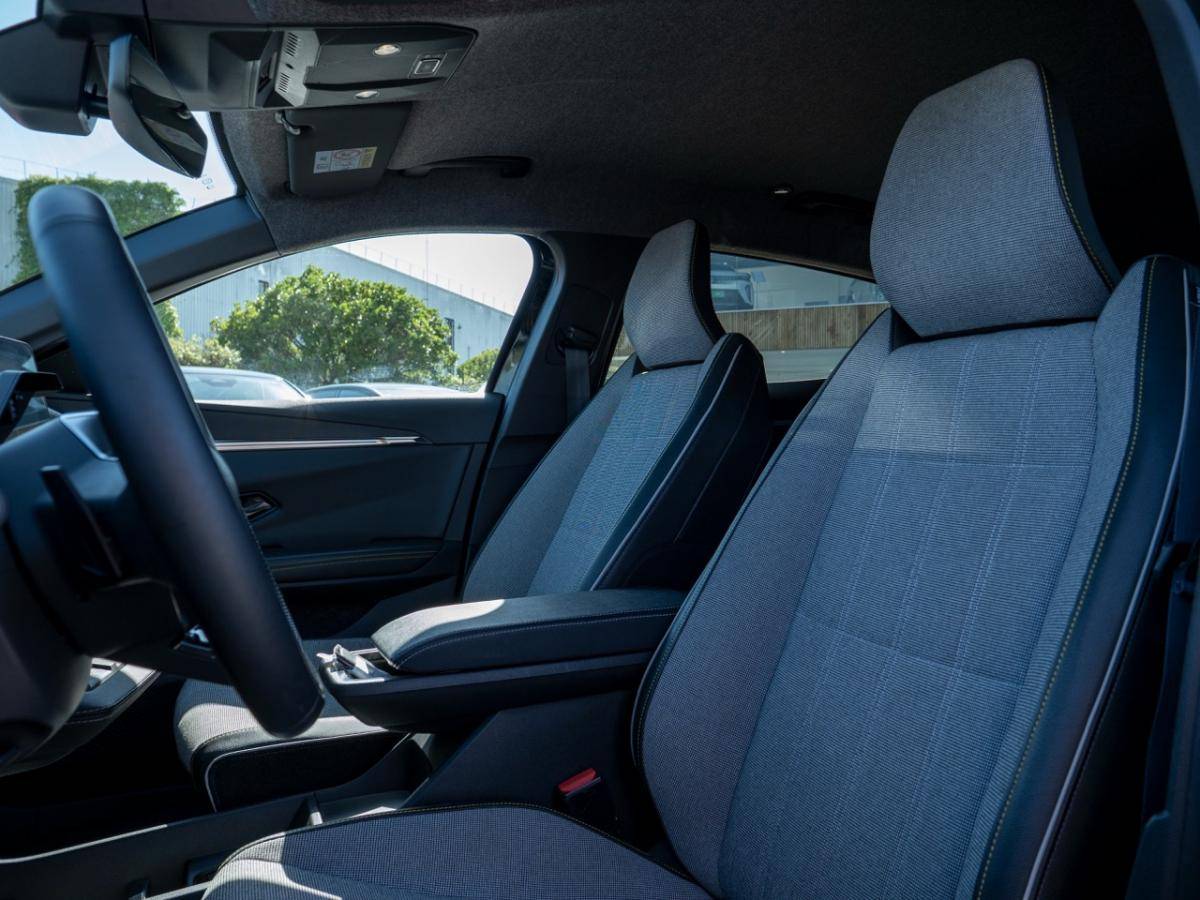 renault-megane-e-tech-2025-eletrico-0cc