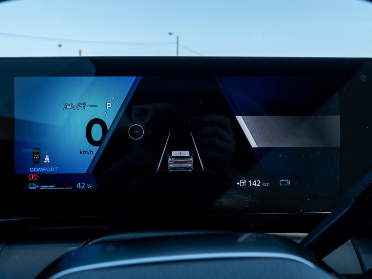 renault-megane-e-tech-2025-eletrico-0cc