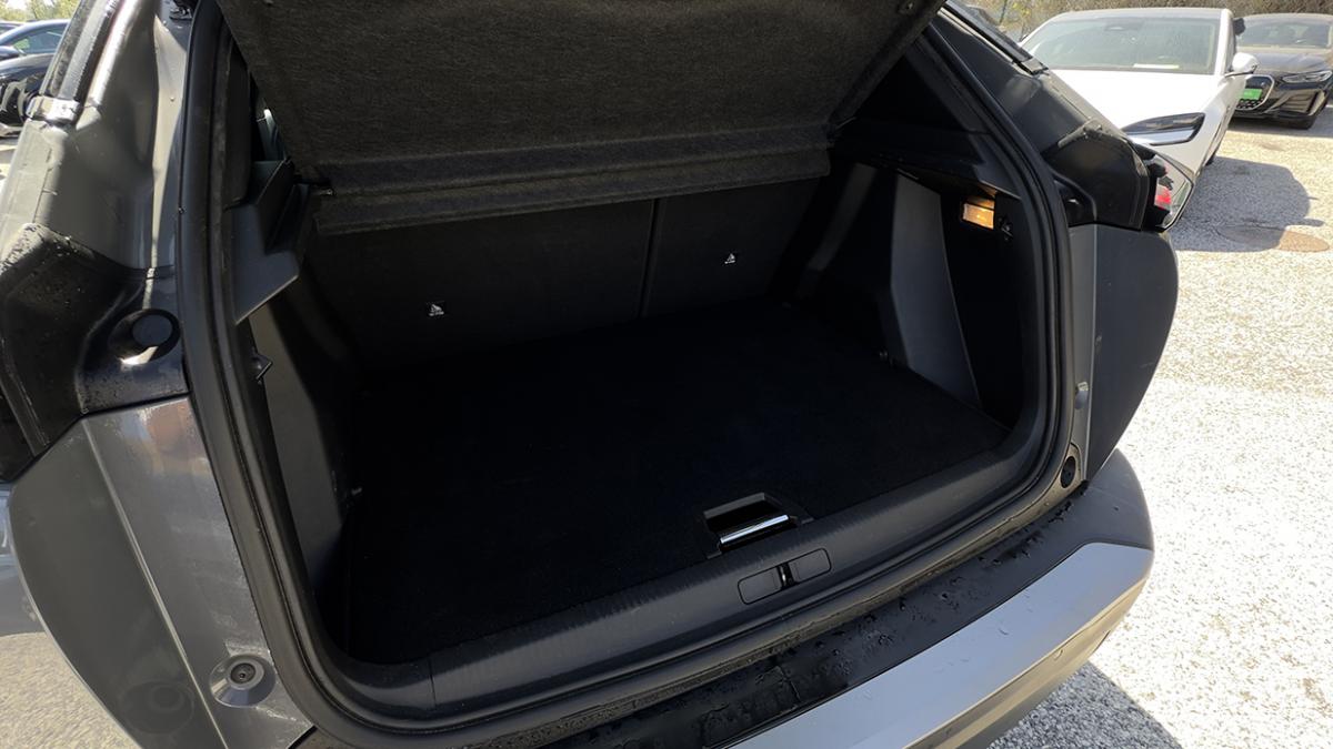 peugeot-e-2008-2025-eletrico-0cc