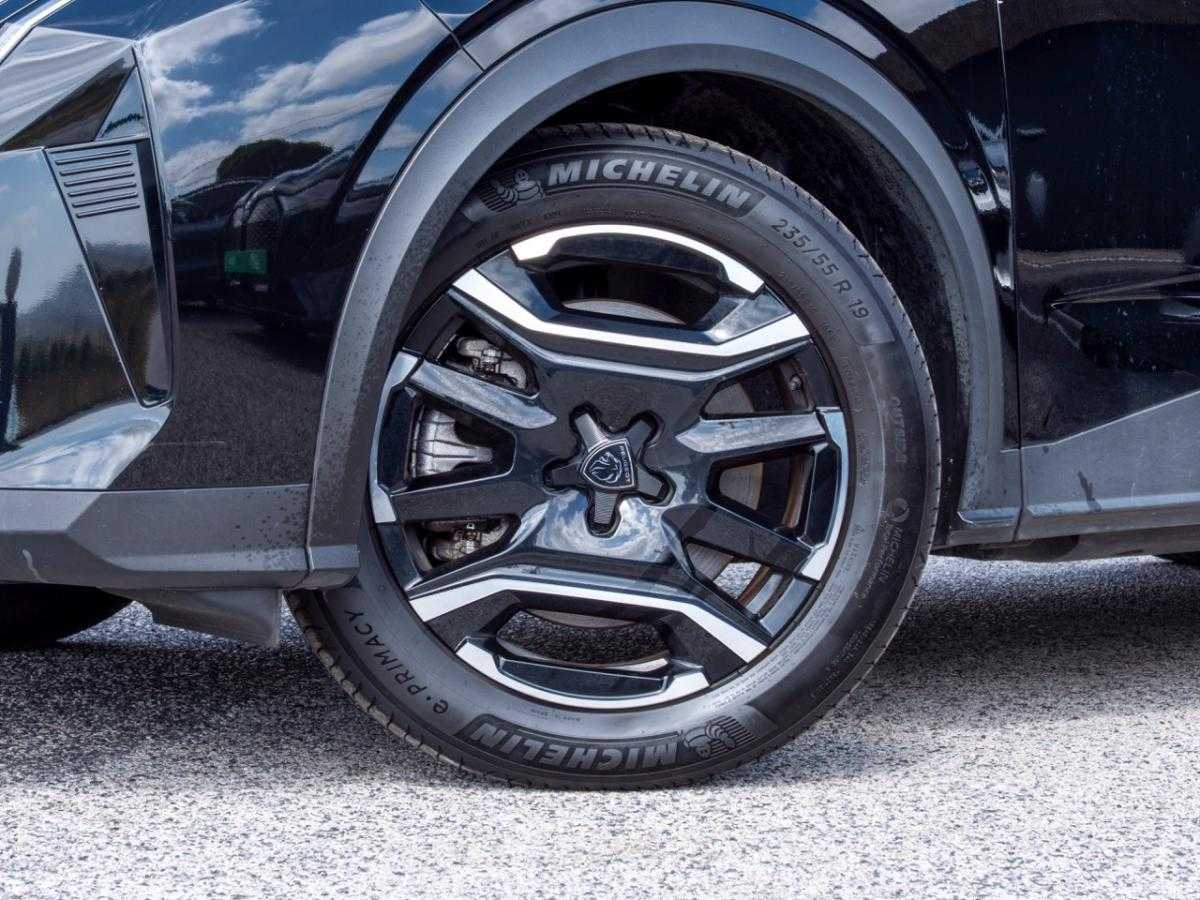 peugeot-e-3008-2025-eletrico-0cc
