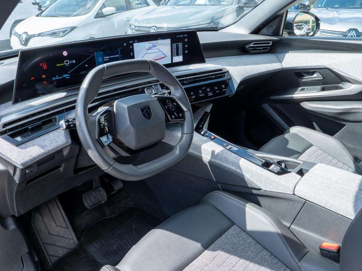 peugeot-e-3008-2025-eletrico-0cc