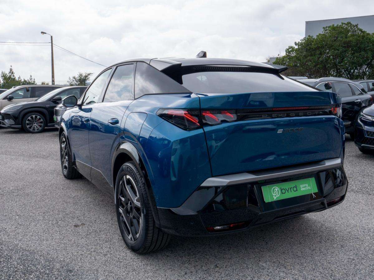 peugeot-e-3008-2025-eletrico-0cc