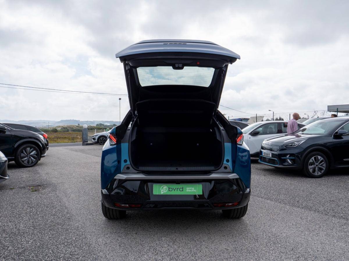 peugeot-e-3008-2025-eletrico-0cc