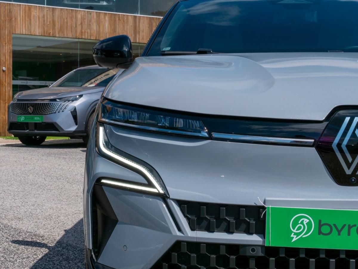 renault-megane-e-tech-2024-eletrico-0cc