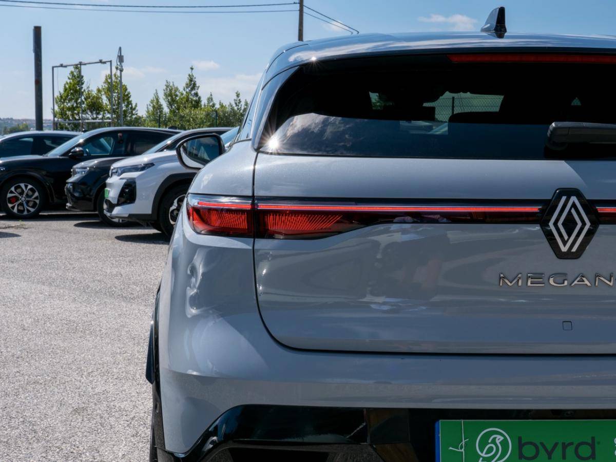 renault-megane-e-tech-2024-eletrico-0cc