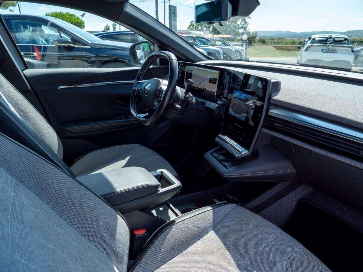 renault-megane-e-tech-2024-eletrico-0cc