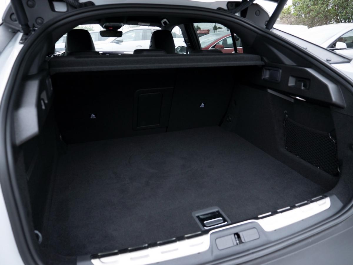 peugeot-e-208-2025-eletrico-0cc