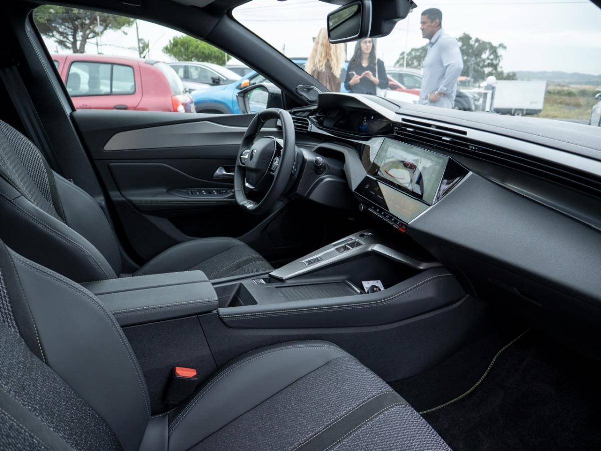 peugeot-e-208-2025-eletrico-0cc