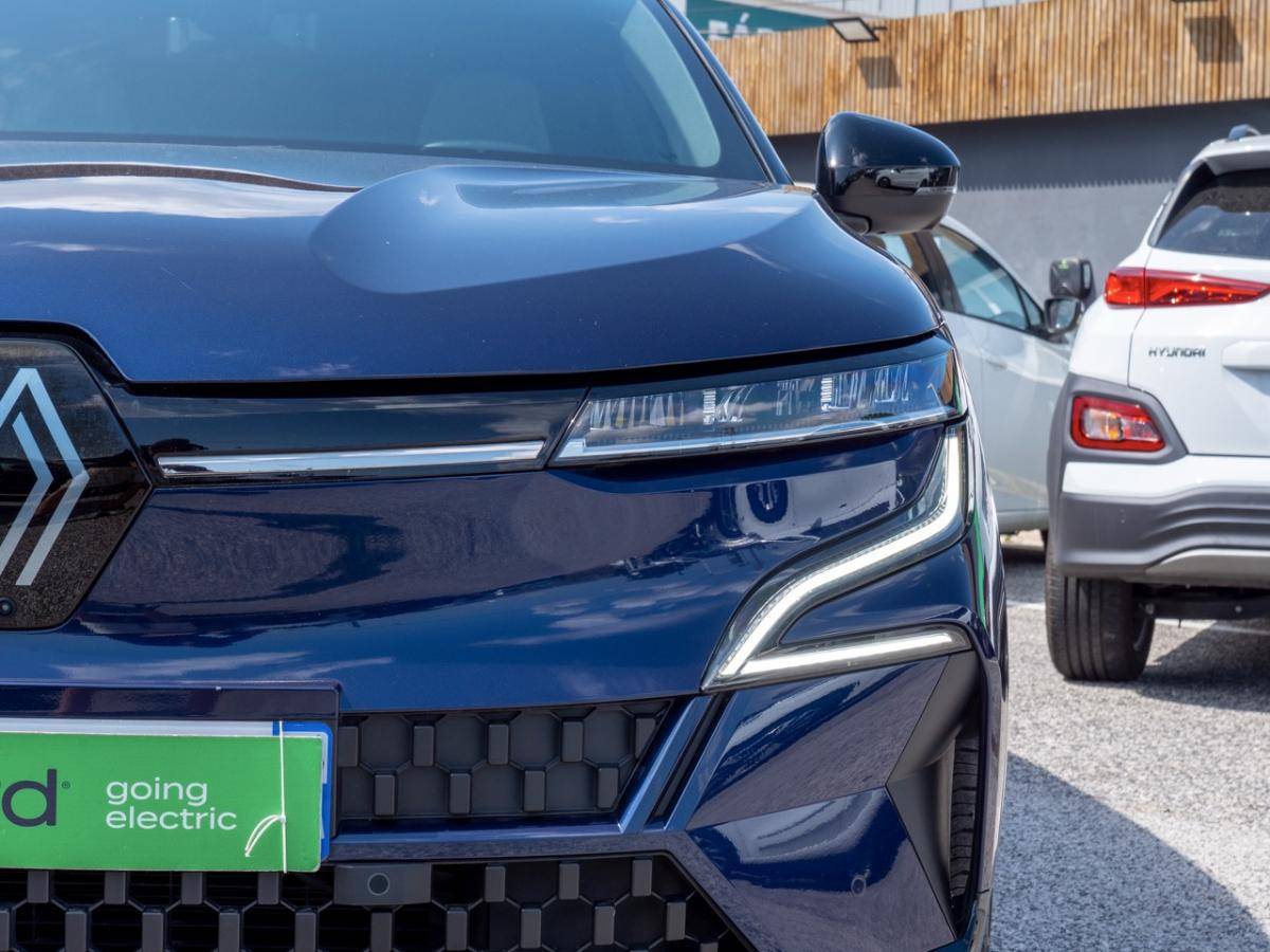 renault-megane-e-tech-2024-eletrico-0cc