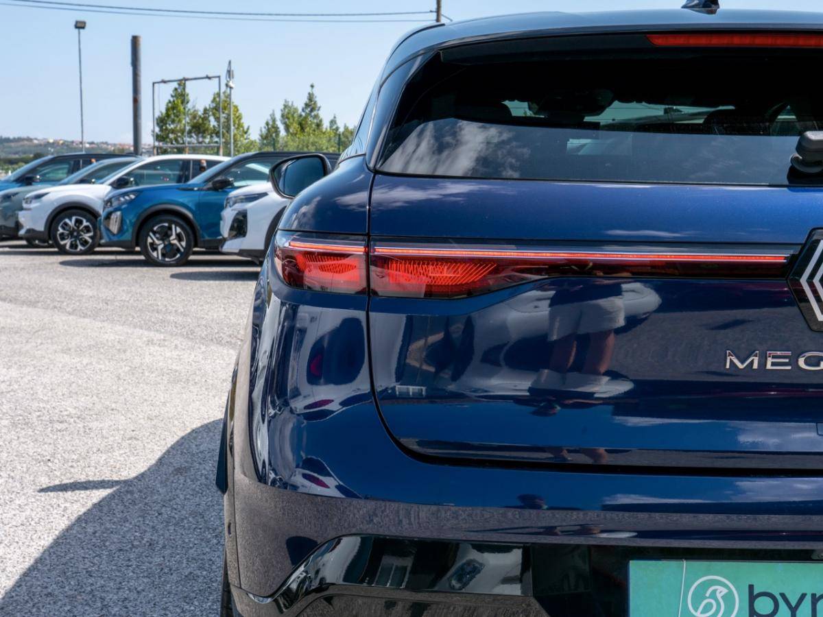renault-megane-e-tech-2024-eletrico-0cc