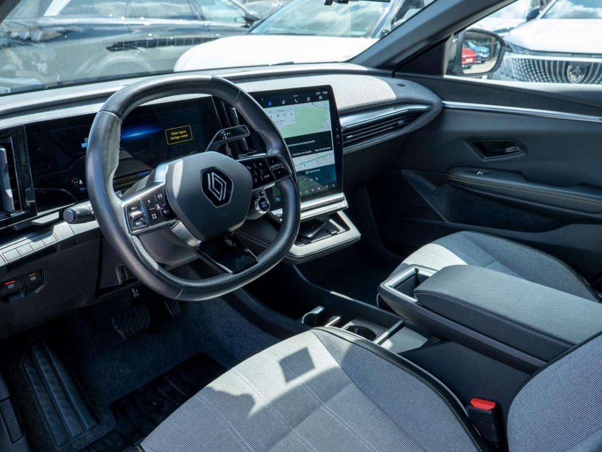 renault-megane-e-tech-2024-eletrico-0cc