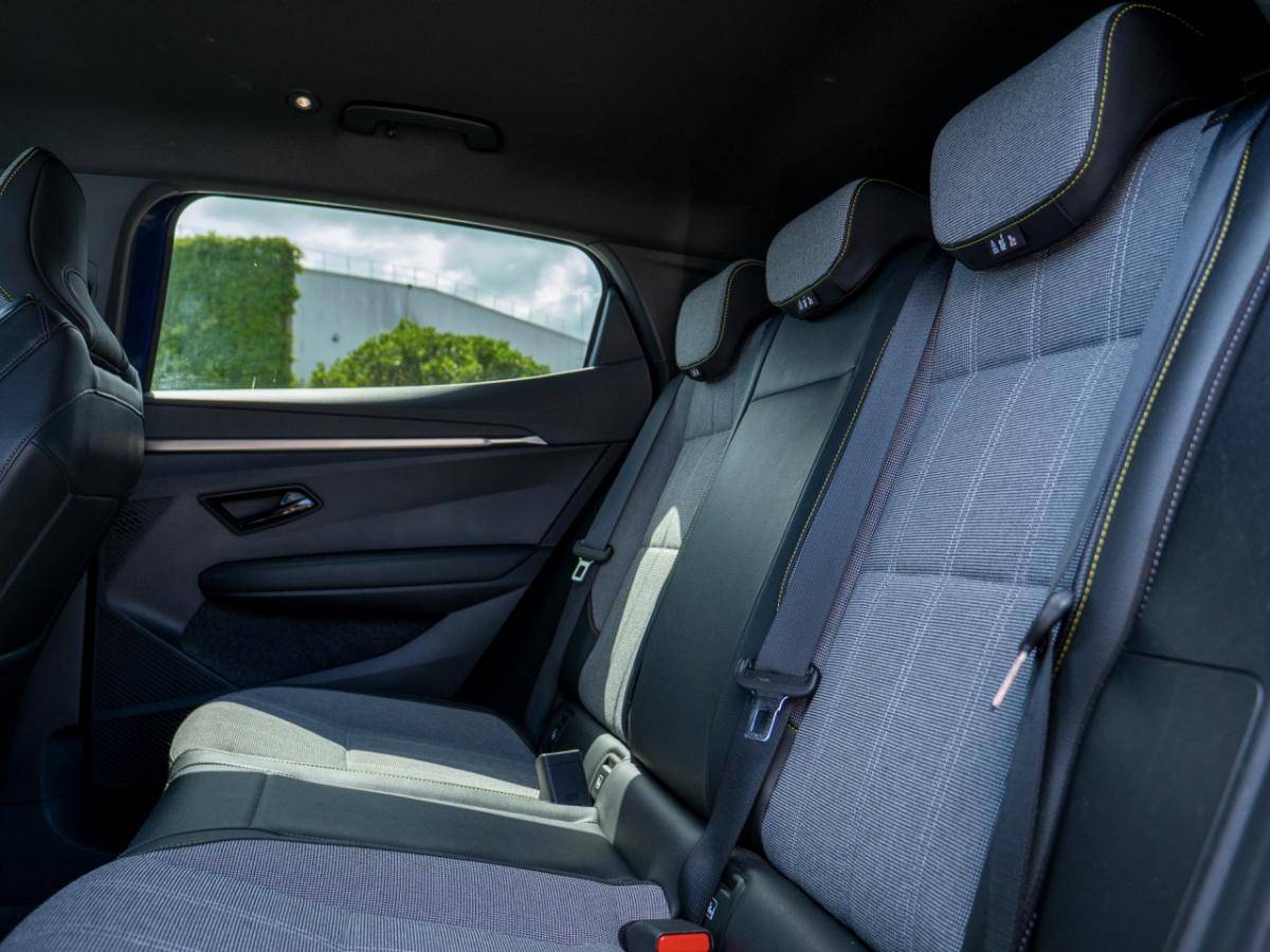 renault-megane-e-tech-2024-eletrico-0cc