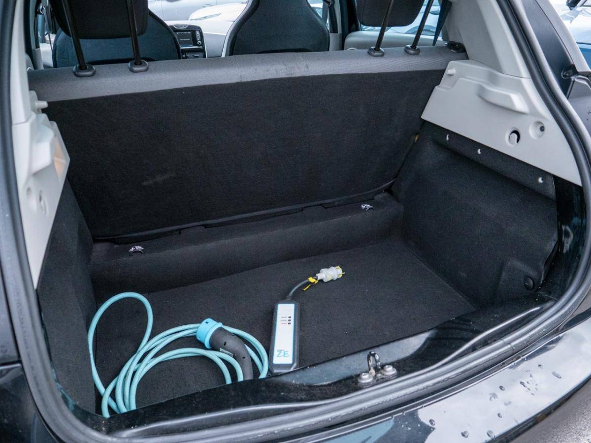 renault-zoe-2014-eletrico-0cc