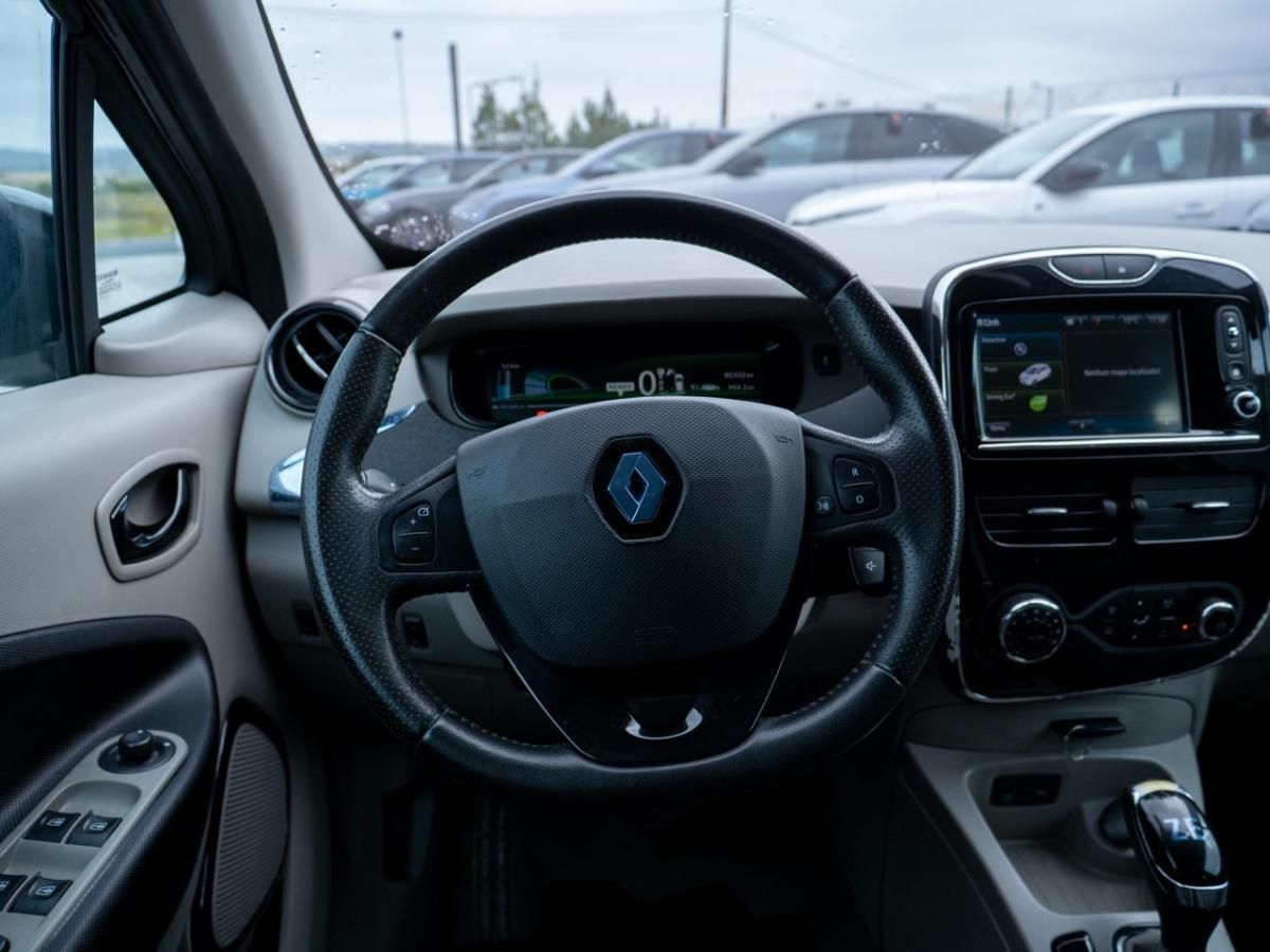 renault-zoe-2014-eletrico-0cc