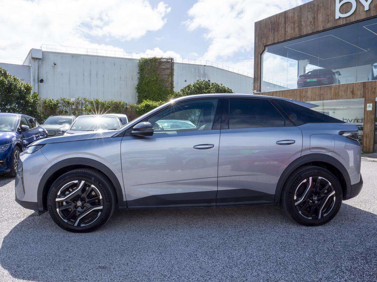 peugeot-e-3008-2023-eletrico-0cc