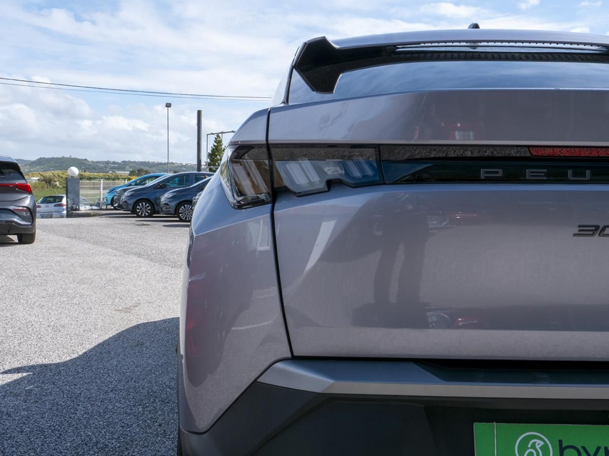 peugeot-e-3008-2023-eletrico-0cc