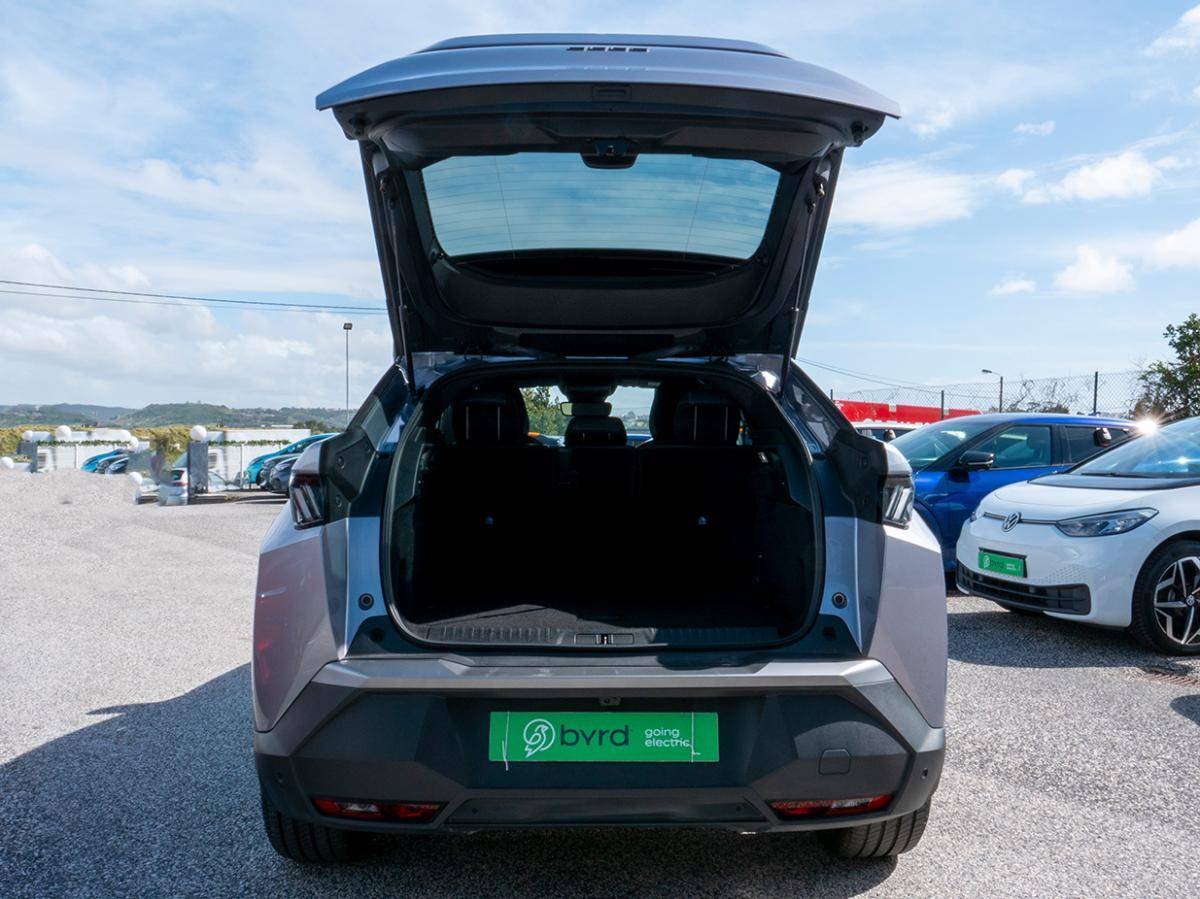 peugeot-e-3008-2023-eletrico-0cc