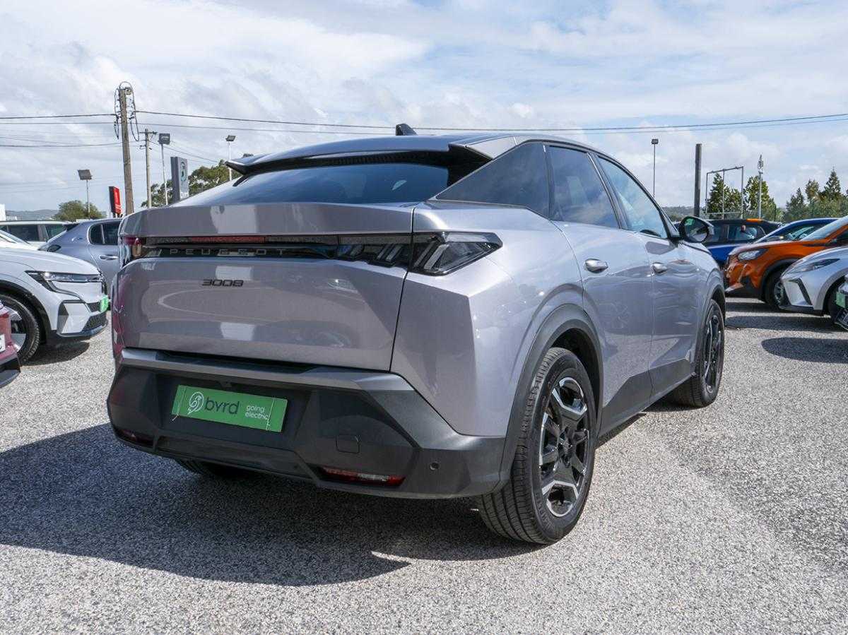 peugeot-e-3008-2023-eletrico-0cc
