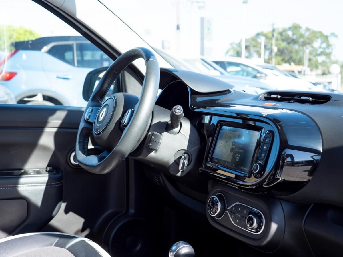 renault-twingo-2023-eletrico-0cc