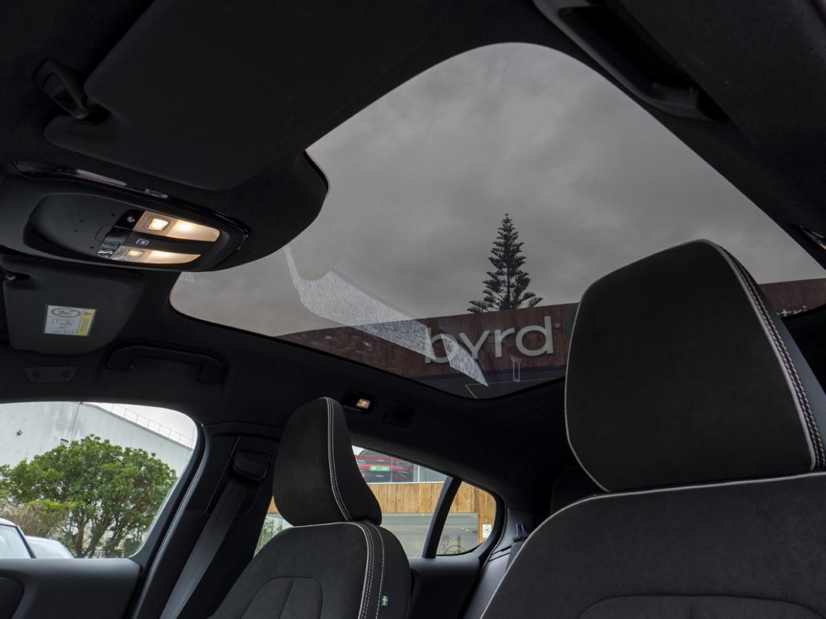 volvo-c40-2022-eletrico-0cc