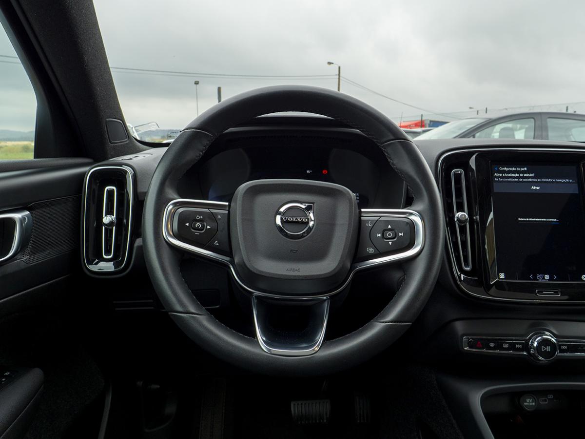 volvo-c40-2022-eletrico-0cc