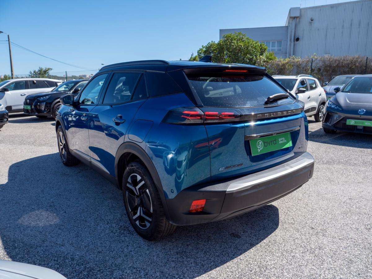 peugeot-e-2008-2025-eletrico-0cc