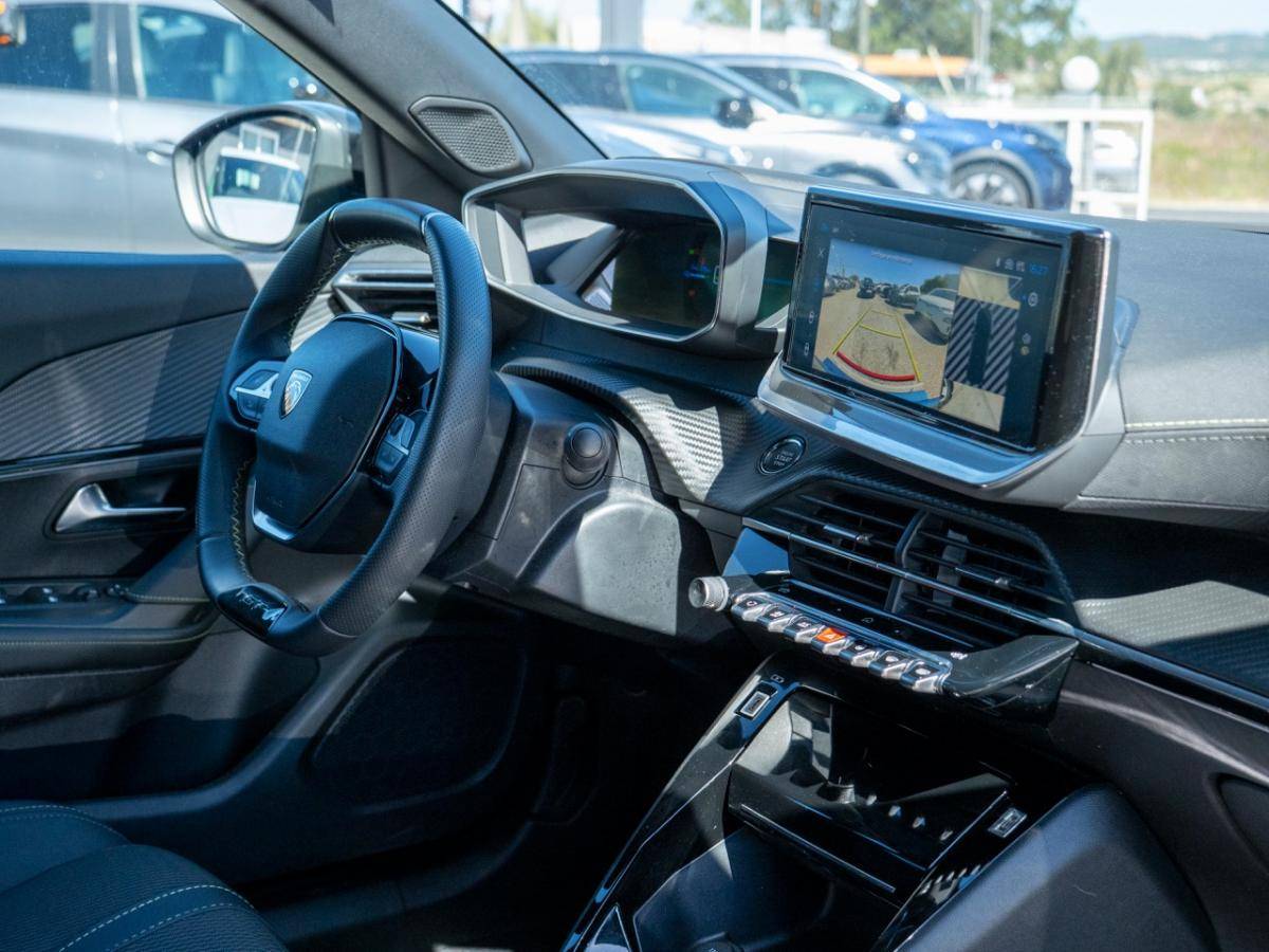 peugeot-e-2008-2025-eletrico-0cc